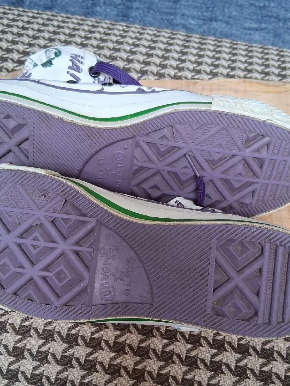 Converse DC Comics 1989 The Joker Canvas High-Tops w/Purple Laces M 6, W 7.5 VTG - Picture 7 of 7